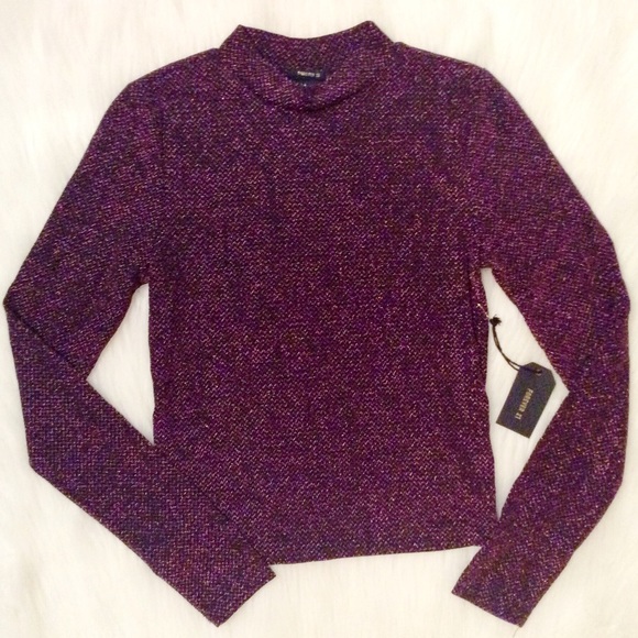 Long Sleeve Metallic Lurex Mock-Neck Top - Picture 4 of 8